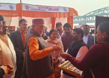 वरणस-म-उततर-परदश-दवस-2025-क-भवय-आयजन-नम-घट-पर-दख-वकस-और-ससकतक-वरसत-क-जशन