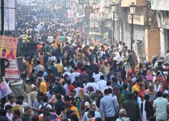 Varanasi Crowd