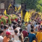 Varanasi: भगवान जगन्नाथ की निकली भव्य डोली यात्रा, ‘जय जगन्नाथ’ के जयघोष से गूंजा मंदिर परिसर, डमरू दल ने बांधा समां varanasi